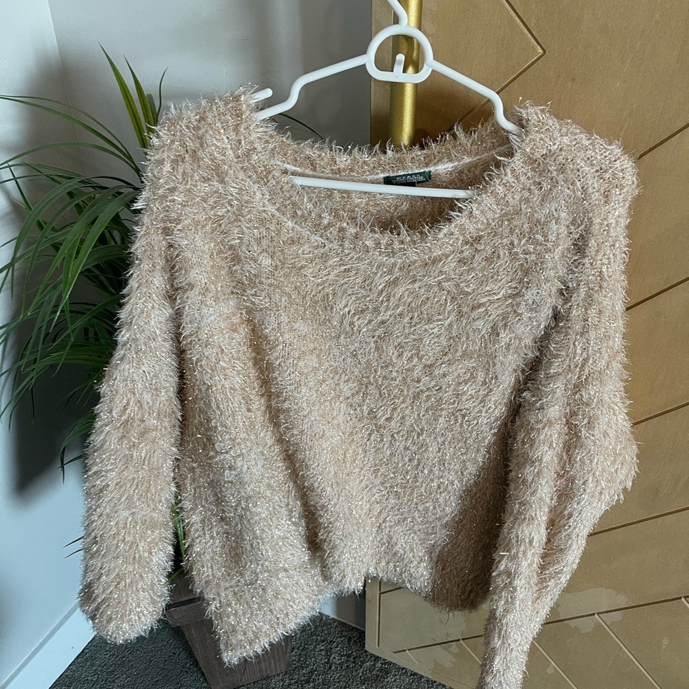 Puffy gold shiny sweater